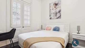 Iron/ironing board, WiFi, bed sheets