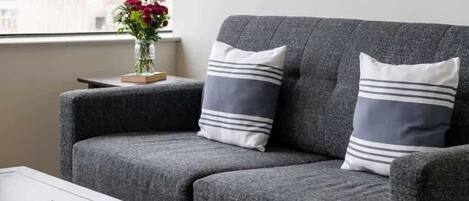 Téléviseur, bureau