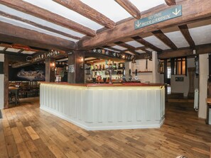 Bar (on property) - Penny Farthing Inn (Ross-on-Wye)