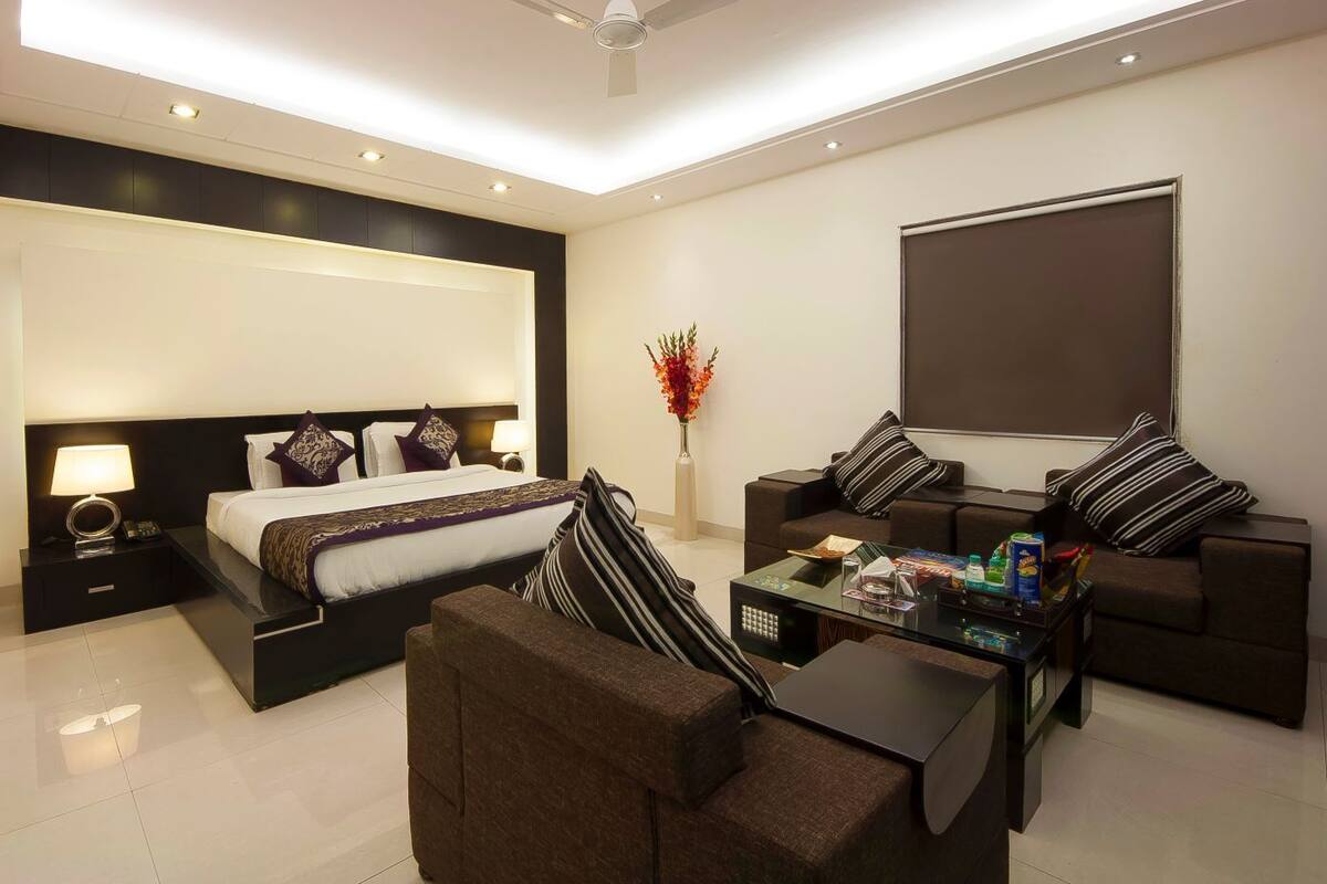 Family Room | Free WiFi