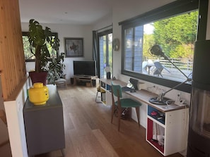 Interior - 150 m² wooden family house with 3 terraces, close to the sea and surf spots! (Landunvez)