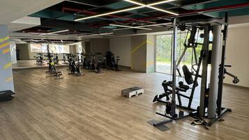 Departamento, 1 habitación, balcón | Sala de fitness