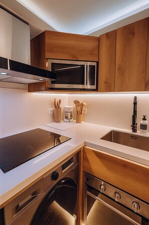 Apartment, 1 Bedroom, Balcony | Interior