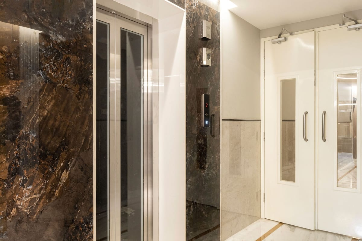 Quang cảnh đường phố