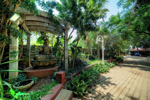 Entrada de la propiedad