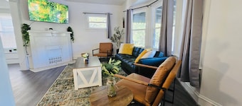 2024 Remodeled UP Unit 3bedroom in West CLE