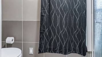 Hårtørrer, håndklæder