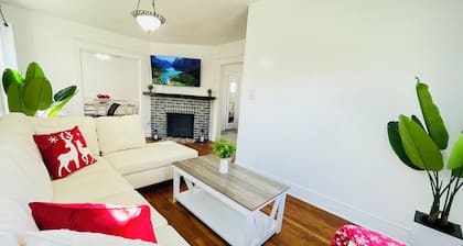 Spacious Lakewood Stay – 3 Bedrooms Main Floor