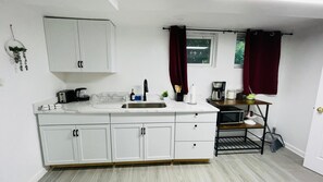 Fridge, oven, coffee/tea maker, toaster