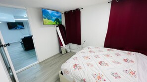 1 chambre, fer et planche à repasser, Wi-Fi gratuit, draps fournis