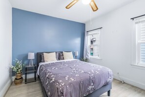 2 quartos, ferros/tábuas de passar roupa, Wi-Fi de cortesia