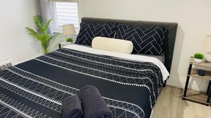 2 soverom, strykejern/-brett, wi-fi (inkludert) og sengetøy