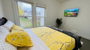 Iron/ironing board, free WiFi, bed sheets