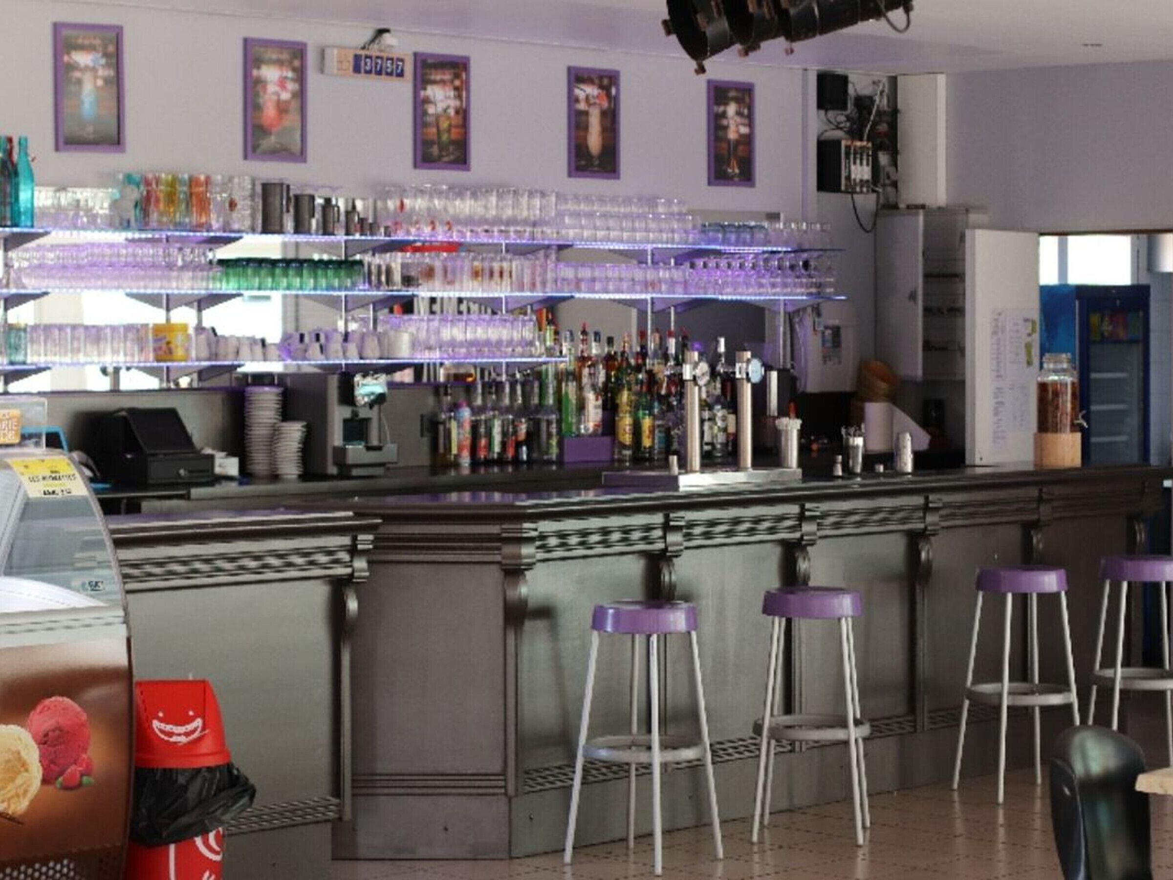 Bar (a l'allotjament)