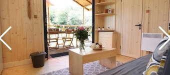 Stilt chalet with terrace for 4 people