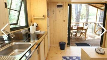 Réfrigérateur, micro-ondes