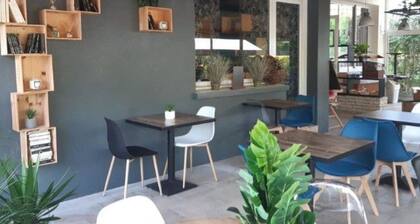 Spacious 3-Bedroom Chalet with Terrace