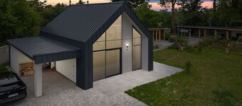 Wonderful private villa for 6 people with A/C, hot tub, WIFI, TV, terrace, pets allowed and park...