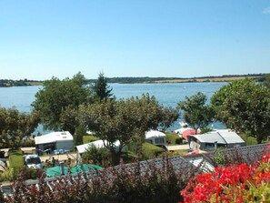 صورة غير مصنفة، 2 من 11، زرّ