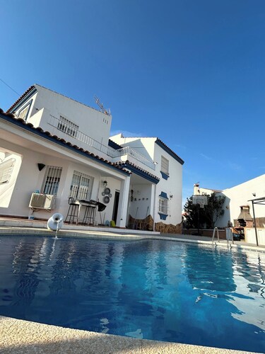 Villa Famara, Rural House in Malaga, Pool and Beach