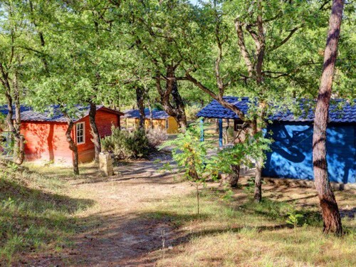 Bungalow im Camping Esparron mit Terrasse