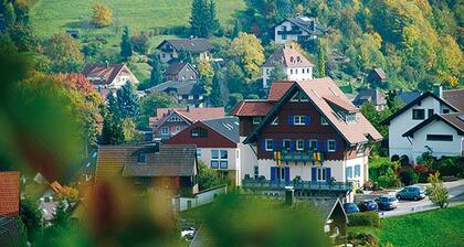 Landhauszimmer 'Sternsucher' mit überdachter Terrasse und WLAN