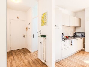 Microwave, dishwasher, toaster, dining tables - Lovely apartment for 2 people with WIFI, A/C, TV and balcony (Dervio)