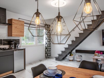 Stunning private villa for 6 people with A/C, WIFI, TV, pets allowed and panoramic view