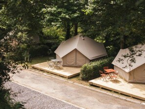 Outdoor dining - Cozy mobile home for 4 with terrace in San Sebastián (Donostia-San Sebastián)