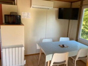 Dining - Chalet with terrace for 6 guests in Gurmençon (Gurmençon)