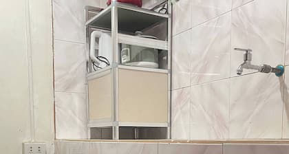 Room-the Urban Link Apartment Legazpi