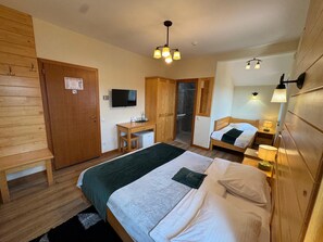 Iron/ironing board, free WiFi