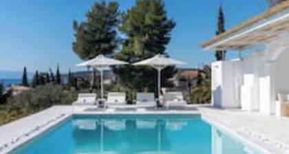 Exclusive apartment at the marina