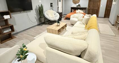 Modern 2‑bed condo near downtown Fairbanks • fully equipped kitchen • in‑unit laundry • off‑street parking