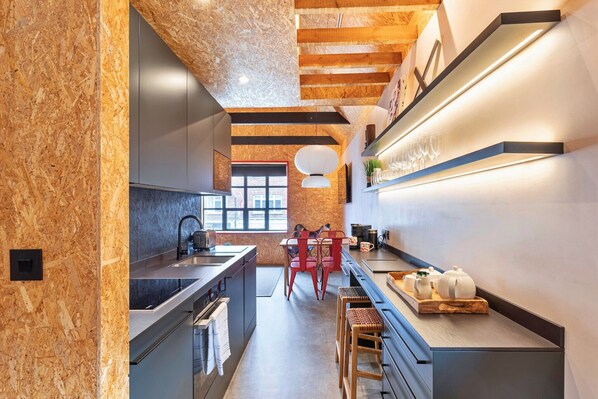 Fridge, microwave, oven, dishwasher