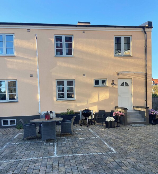 Apartment, 1 Bedroom | Outdoor dining