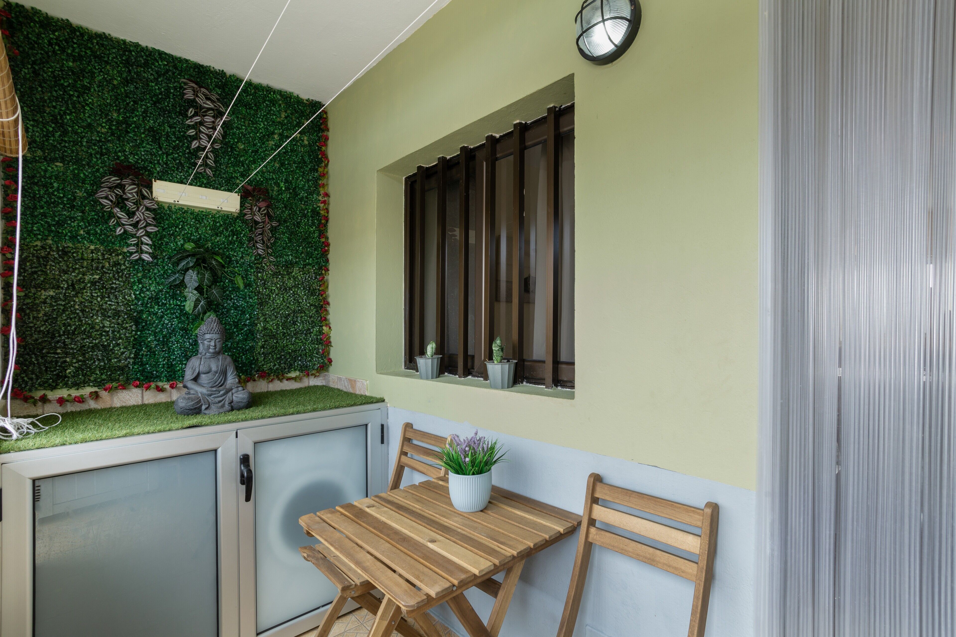 屋外ダイニングエリア