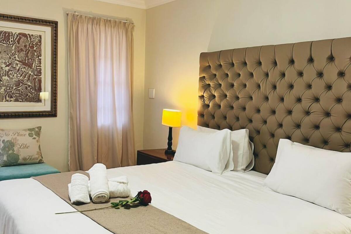 Comfort Double Room | In-room safe, laptop workspace, iron/ironing board, free WiFi