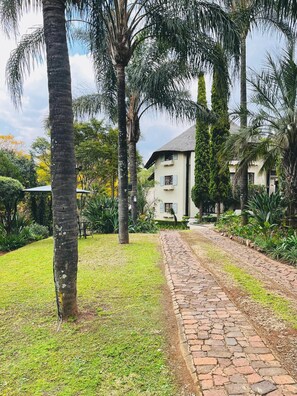 Mặt tiền nơi lưu trú