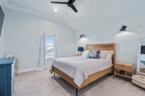 4 bedrooms, WiFi, bed sheets