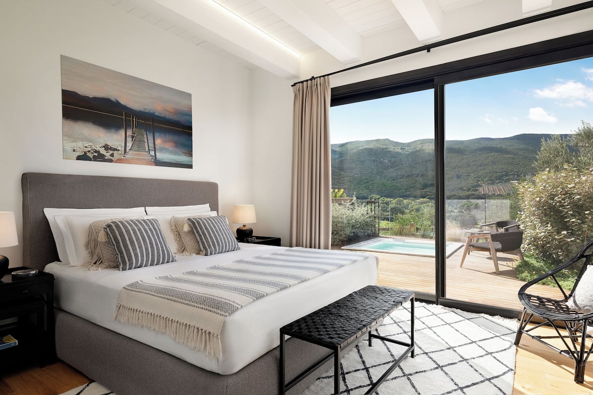 Villa, 4 Bedrooms, Hot Tub, Hill View | Blackout drapes, soundproofing, free WiFi, bed sheets