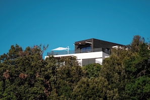 Villa, 3 Bedrooms, Hot Tub, Hill View | Terrace/patio