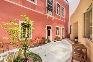 Outdoor dining - Charm & history in the heart of VRSA (Vila Real de Santo António)