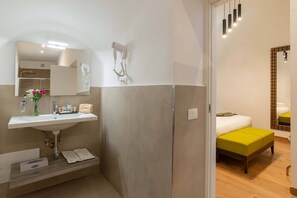 Dubbelrum | Badrum | Dusch och handdukar