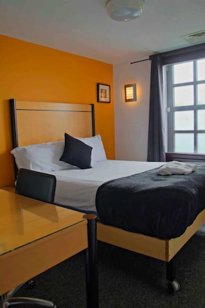 Chambre Double Standard | Wi-Fi gratuit, draps fournis