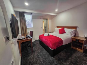 Standard-Doppelzimmer | Schreibtisch, kostenloses WLAN, Bettwäsche