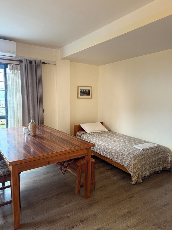 1 habitación y ropa de cama 