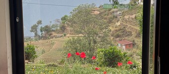 Serene Hilltop Full Private Flat