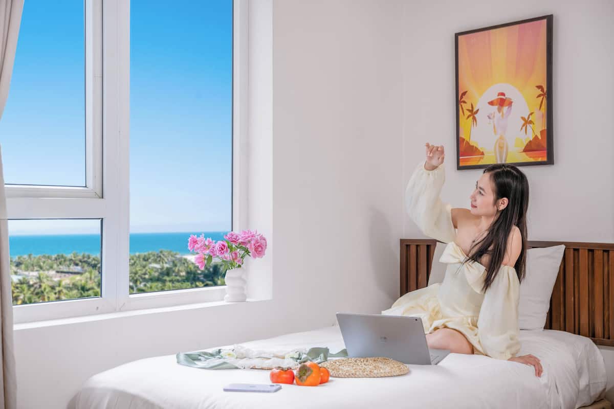 Superior Triple Room | Desk, free WiFi, bed sheets