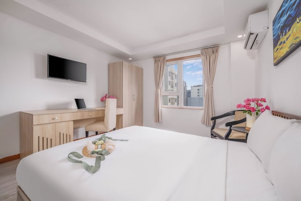 Superior Double Room | Desk, free WiFi, bed sheets